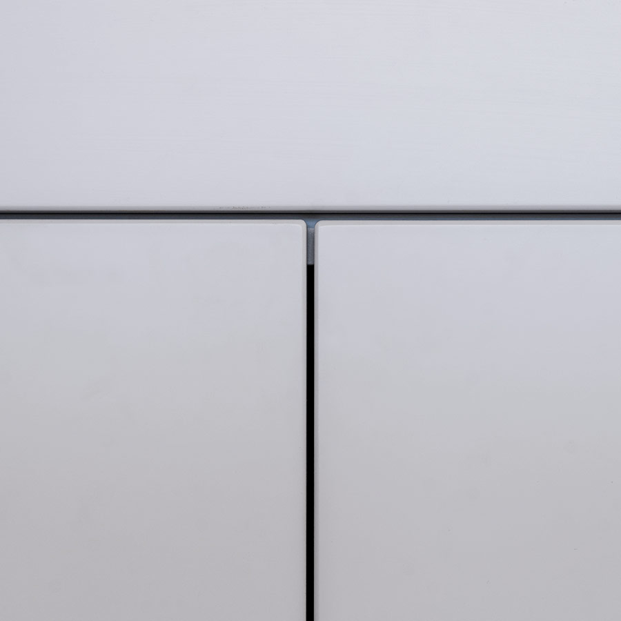 Tischlerei Mähr – Materialität weiße Fläche